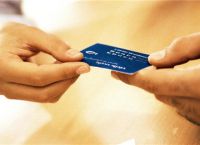 多家银行连发通告:信用卡使用不当或将被封卡