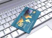 信用卡还不上找代还或最低还款哪个靠谱？