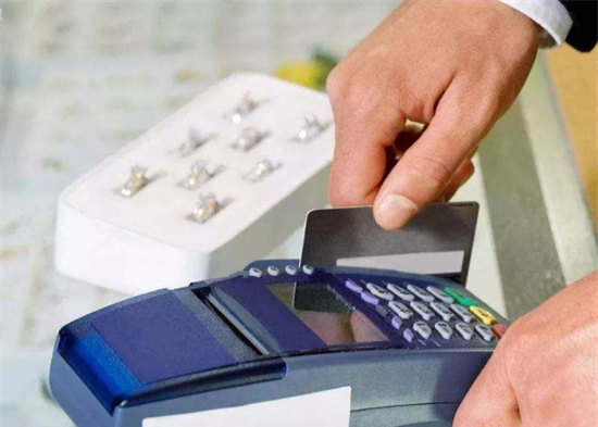 刷招商银行信用卡买车分期付款首付多少