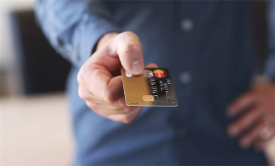 第一次办理信用卡额度是多少？