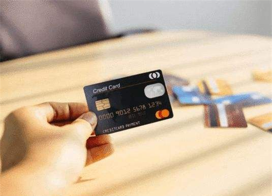 信用卡无限卡额度是多少？(银行无限信用卡)